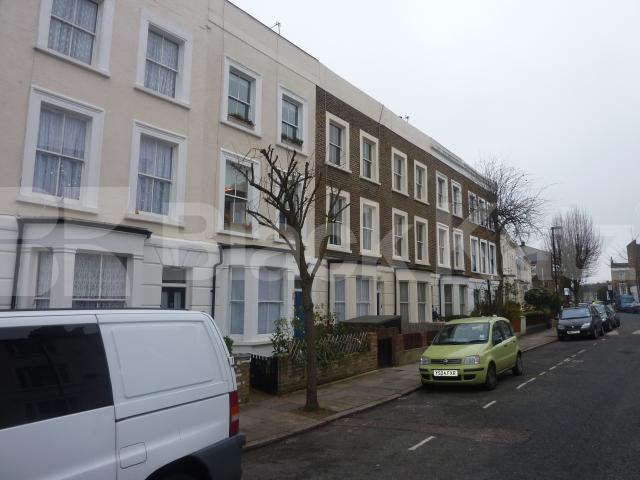 			NEW INSTRUCTION / ROOF TERRACE & GARDEN, 2 Bedroom, 1 bath, 1 reception Flat			 Alexander Road, ARCHWAY